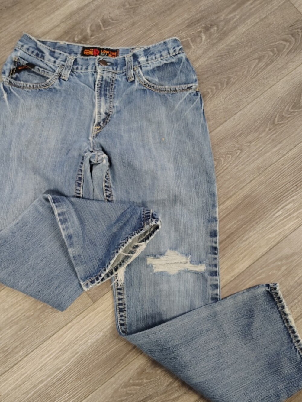 Ariat Low Rise Light Blue Distressed Bootcut Jeans 33/34